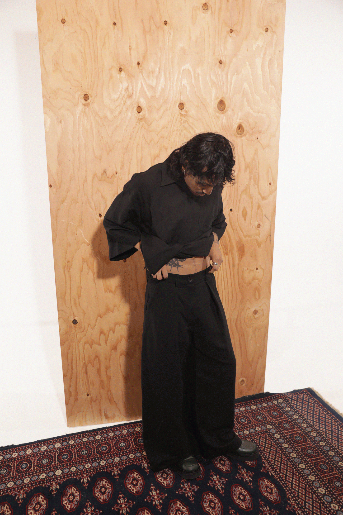 Deep Pleat Trouser in Black Washed Silk-Linen Blend