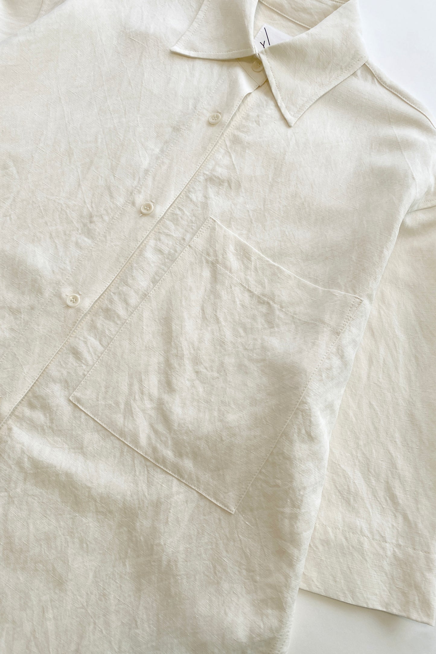 Oversized Short Sleeve Shirt in Off-White Washed Silk Linen