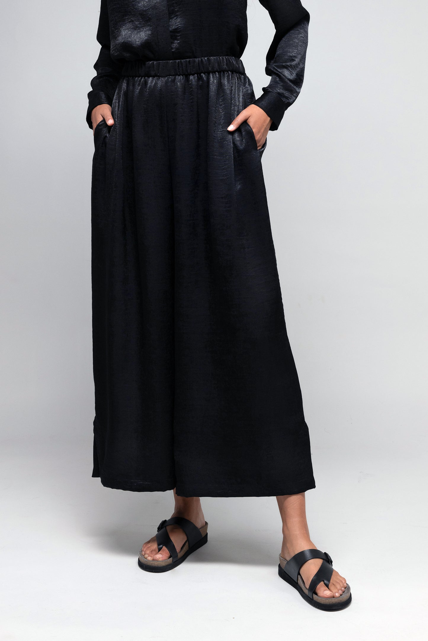 Pull on Pant in Textured Black Satin
