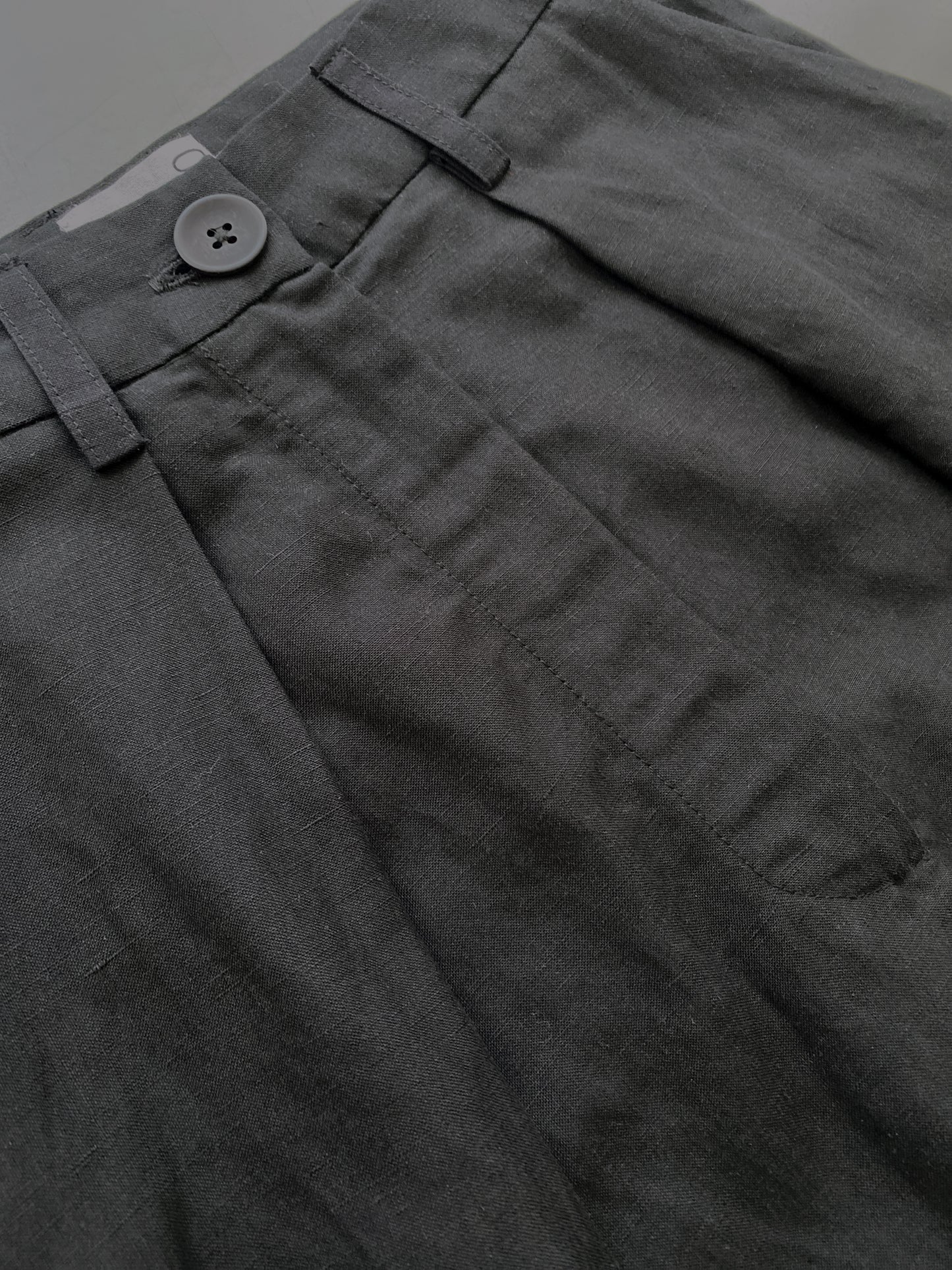 Deep Pleat Trouser in Black Washed Silk-Linen Blend